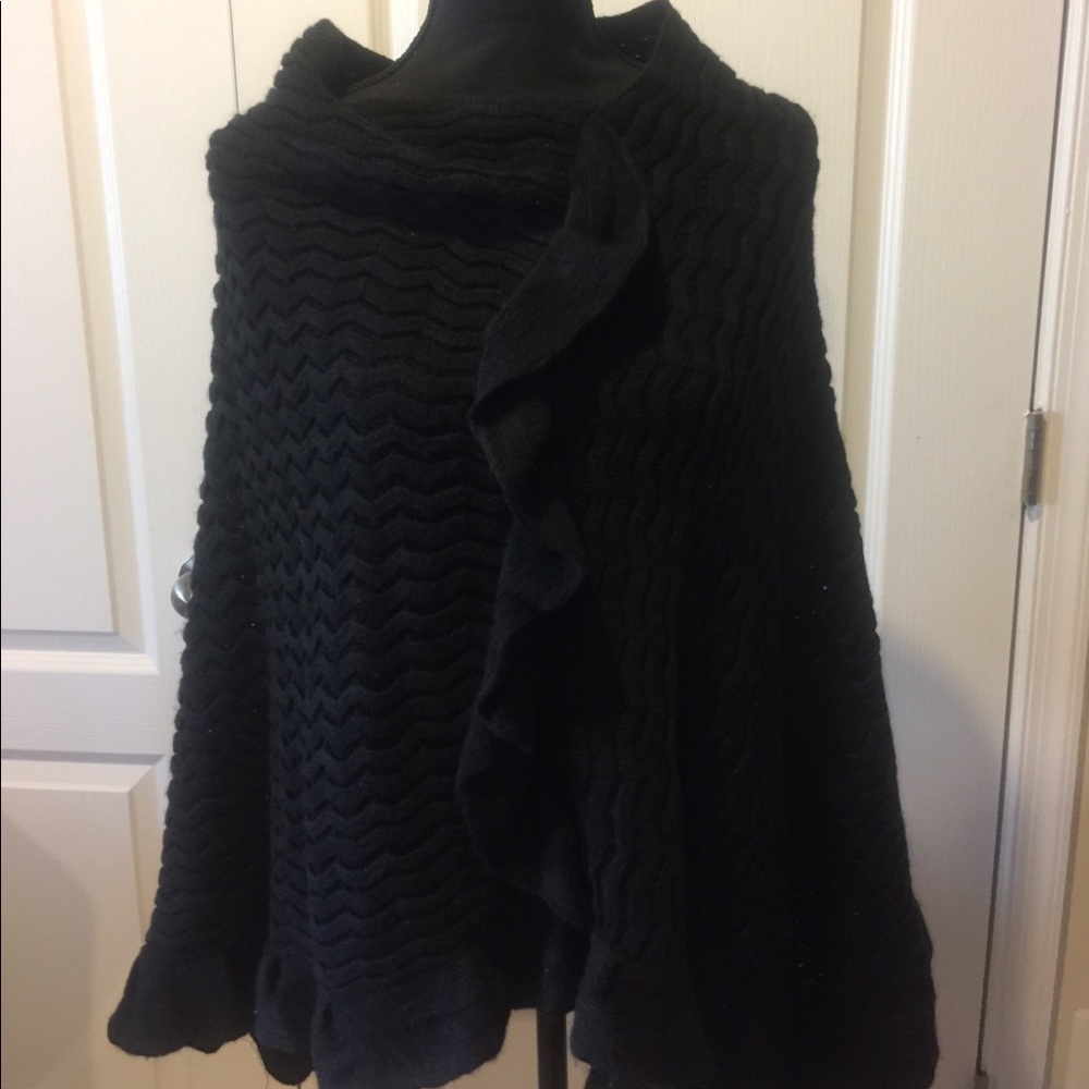 Black pullover ruffle pancho